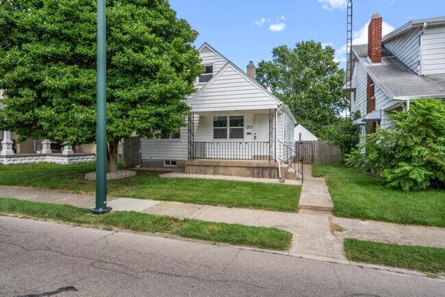 Building Photo - 1210 Arbor Ave