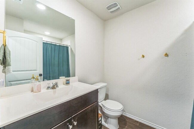 Building Photo - 821 Bahia Pl