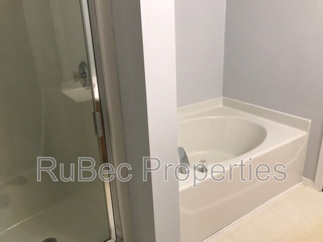 Building Photo - 8607 Westhope St