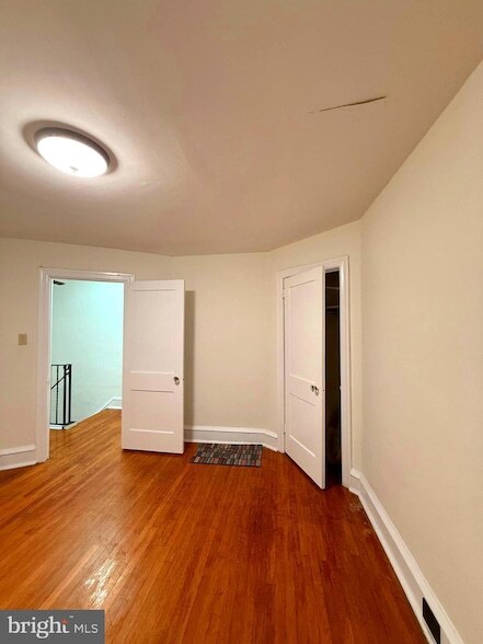 Building Photo - 5118 Oakland St