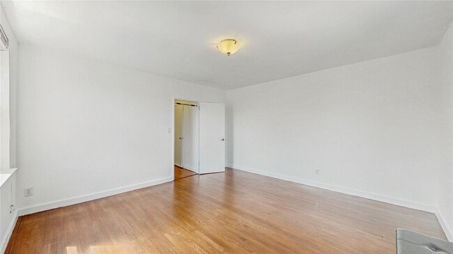 Building Photo - 10255 67th Dr