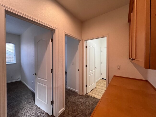 Building Photo - 4 bedroom Fernley Home.