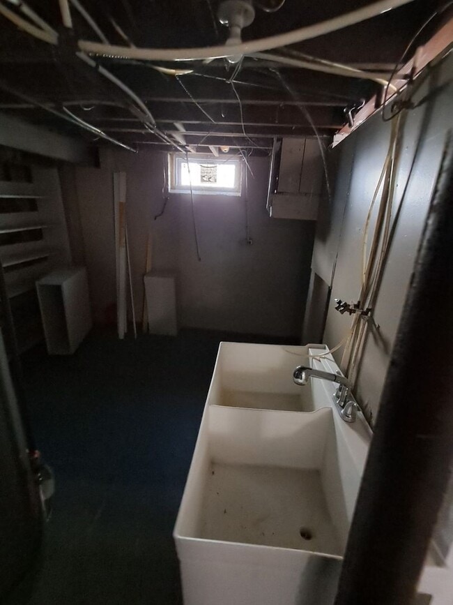 Building Photo - Clean & Affordable 2BR Home in Flint – $800 Rent