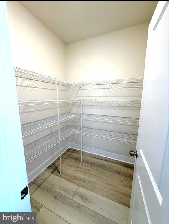 Building Photo - 330 Birdie Ct