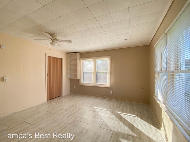 Building Photo - 2 br, 1 bath House - 830 N Combee Rd