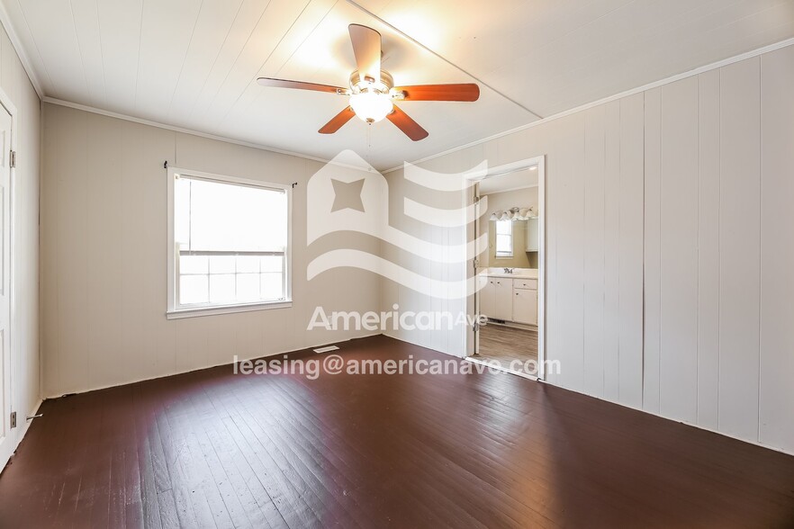 Building Photo - 517 Wildwood Dr