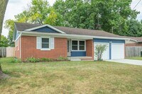 Building Photo - 5707 NW 66th Ave