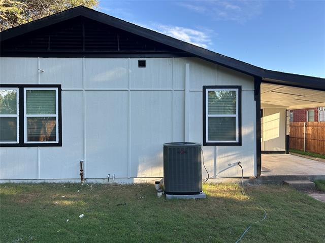 Building Photo - 2815 Hedgerow Dr