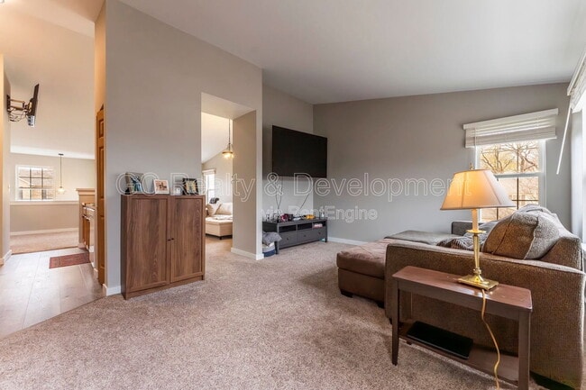 Building Photo - 1262 Brookdale Dr