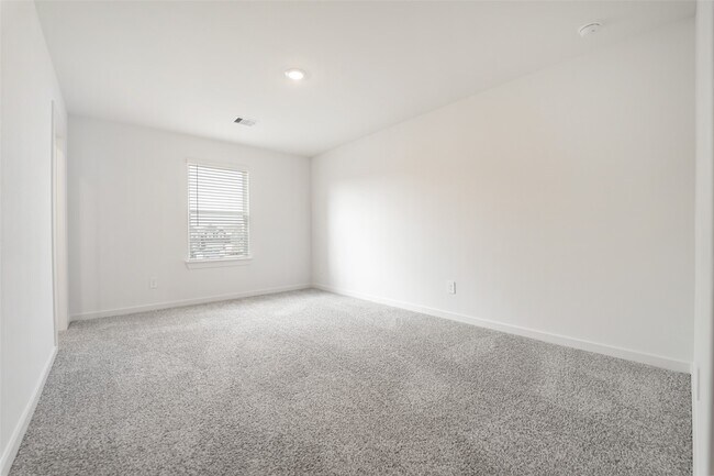 Building Photo - 3511 Shearwater St