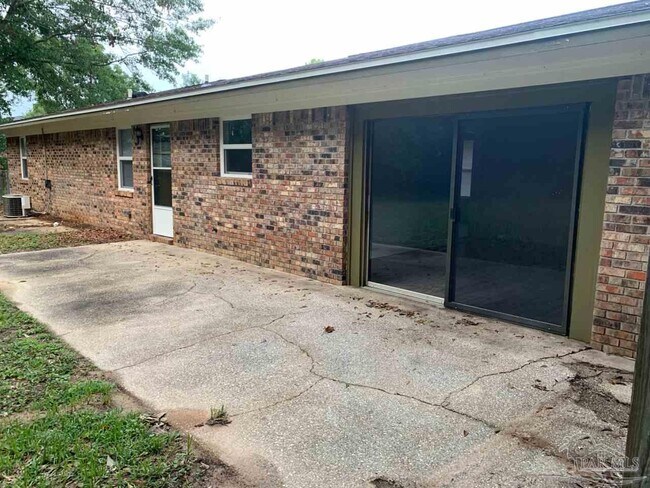 Building Photo - 9460 Darlene Cir