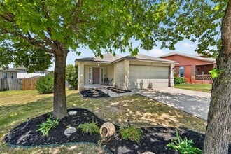 Building Photo - 313 Wimberley St