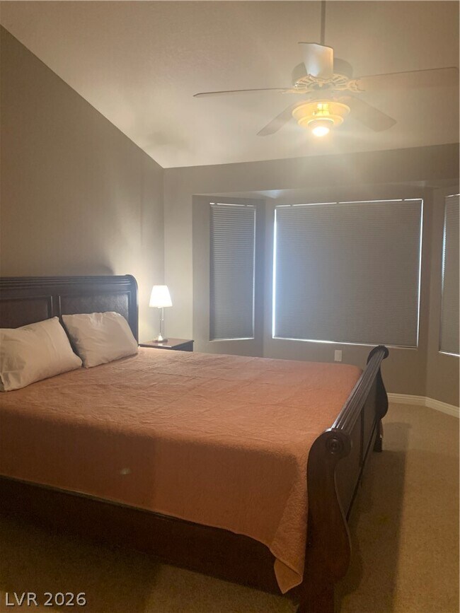 Building Photo - 2924 Crown Ridge Dr