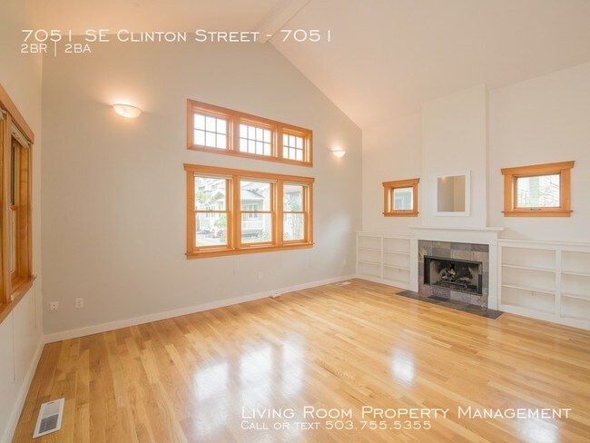 Building Photo - 7051 SE Clinton St