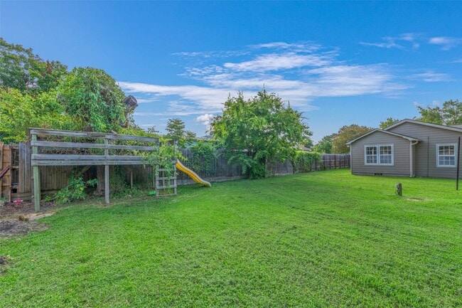 Building Photo - 1113 Felder