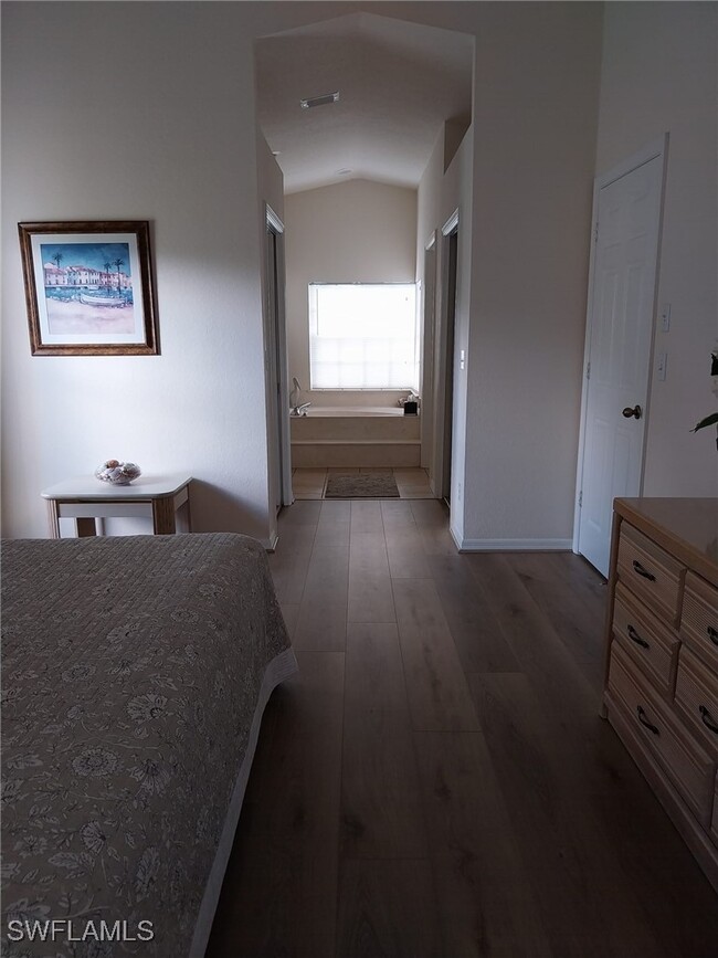 Building Photo - 449 Dundee Ct