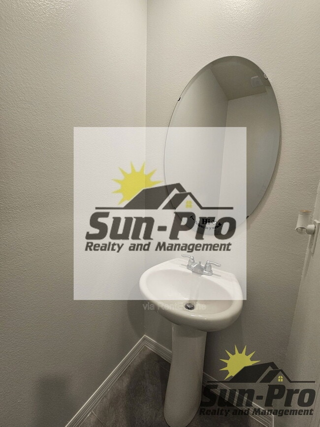 Building Photo - 11 BELLA LAGO Cir