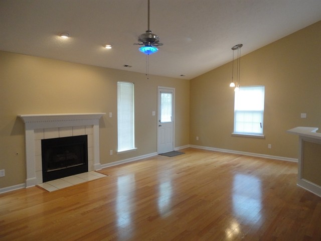 Building Photo - 6407 Barberry Dr
