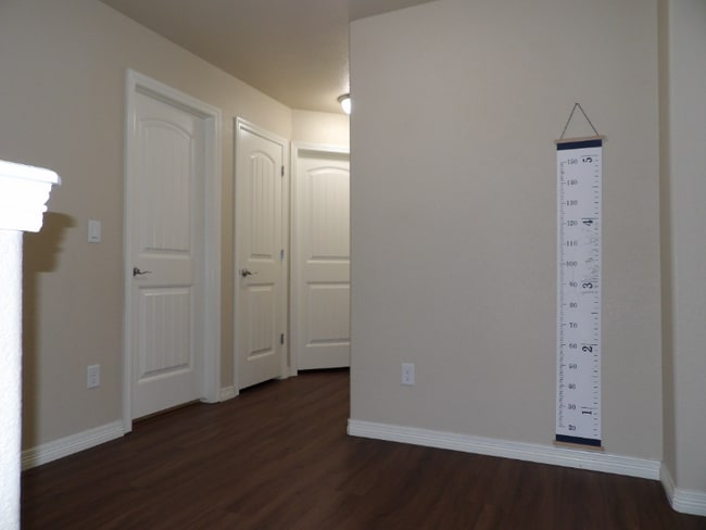 Building Photo - 6127 Journey Dr