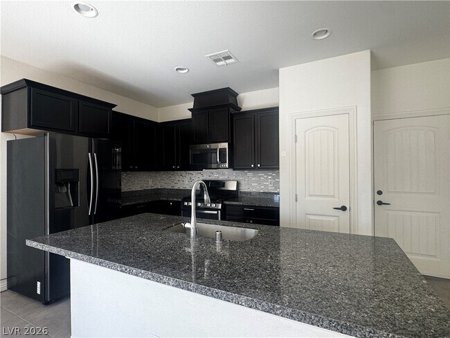 Building Photo - 8368 Aruba Blue Creek Ct