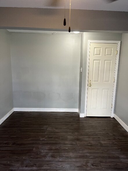 Building Photo - 6 White Laurel Ct