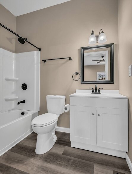 Building Photo - 1911 9th Ave N