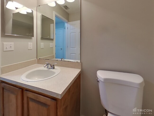 Building Photo - 1127 Summer Springs Drive