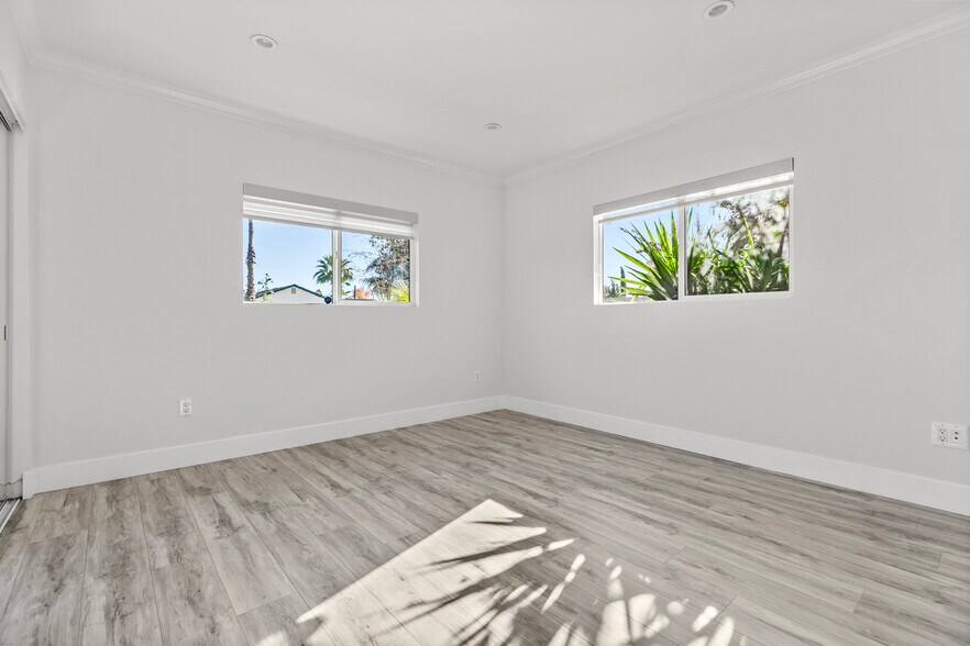 Building Photo - 7911 Fulton Ave