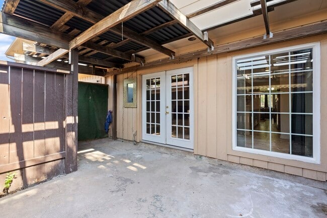 Building Photo - 5801 Lumberdale Rd