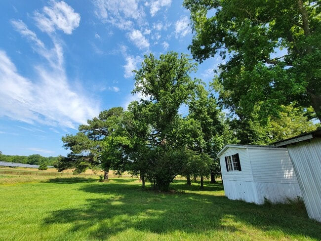 Building Photo - 3114 Dairyland Rd