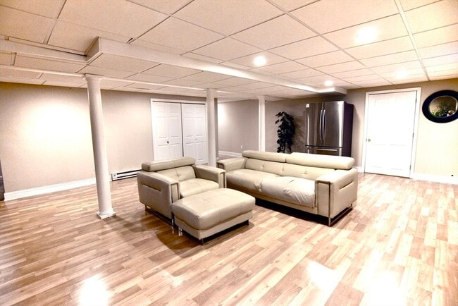 Building Photo - 172 Edgehill Rd