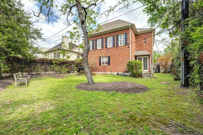 Building Photo - 57 Briar Hollow Ln