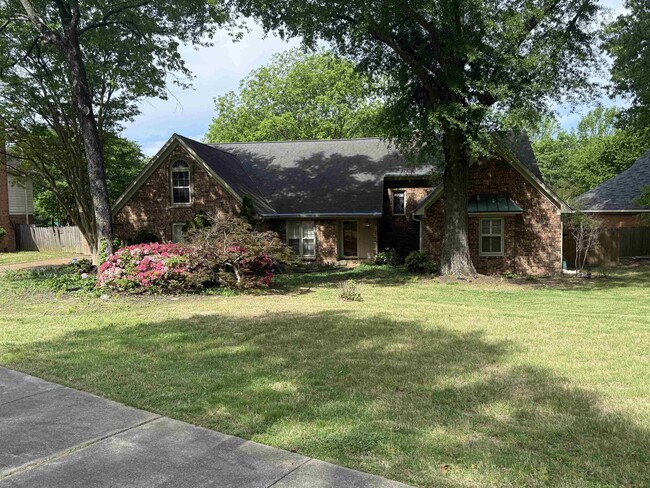 Building Photo - 2805 Morning Woods Dr