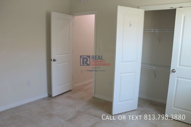 Building Photo - 33163 Sand Creek Dr