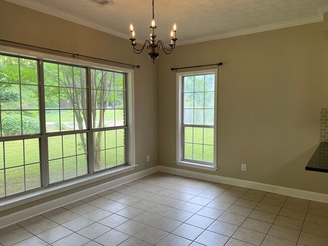 Building Photo - Home for rent in Arrowhead