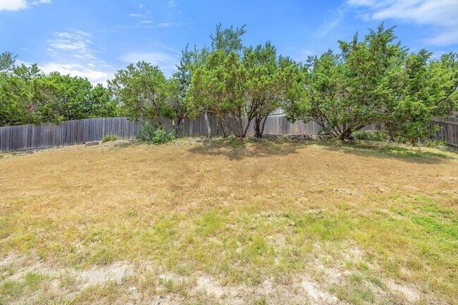 Building Photo - 714 Newport Dr