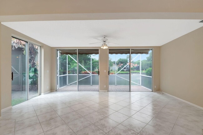 Building Photo - 11081 Springbrook Cir