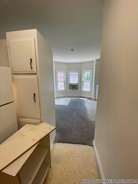 Building Photo - 1223 Beacon St