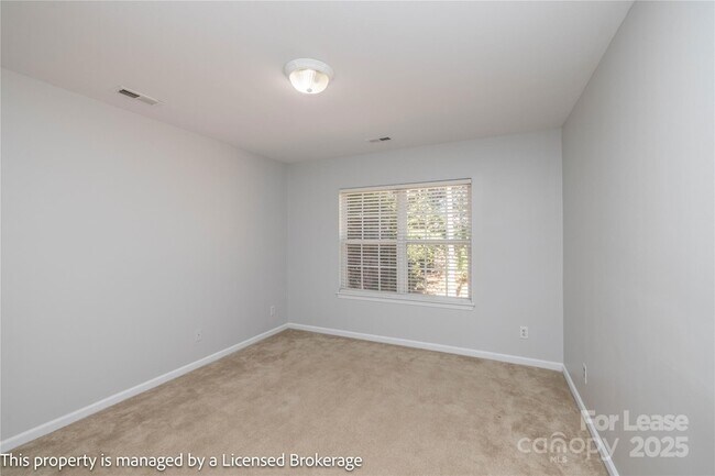 Building Photo - 4033 Raven Rock Ct