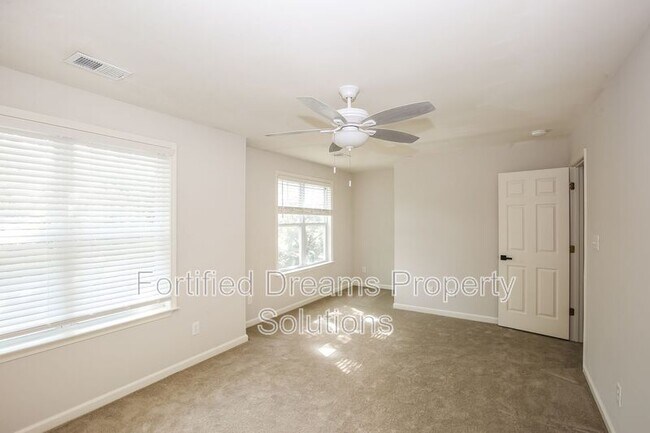 Building Photo - 8326 Brickle Ln