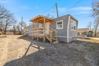 Building Photo - Newly Rehabbed Mobile Home For Rent