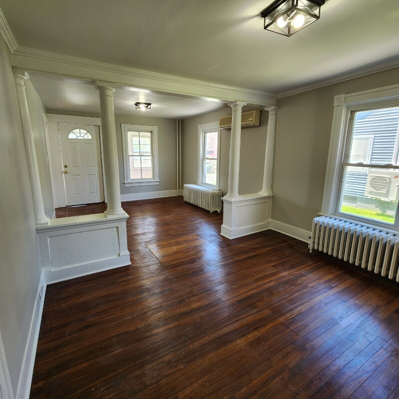 Building Photo - 25 Kemp Ave