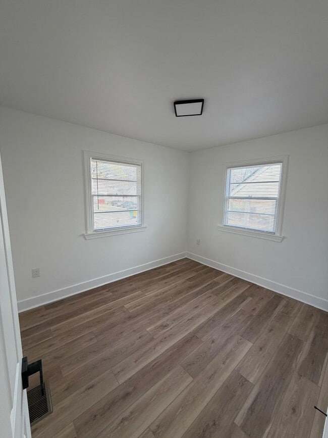 Building Photo - 4-bedroom home in North Little Rock