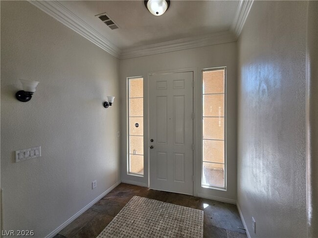 Building Photo - 9338 Wilderness Glen Ave