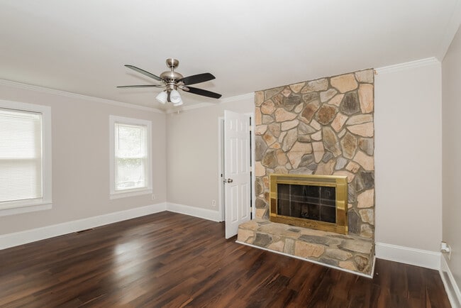 Building Photo - 9907 Fairway Ridge Rd