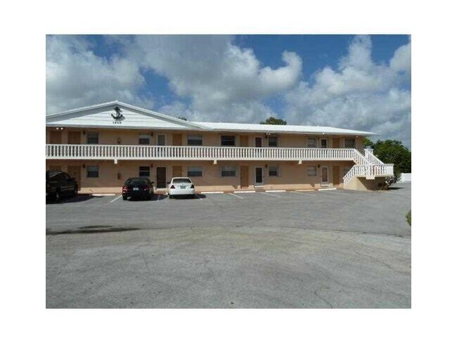 Building Photo - 1400 NE 55th St
