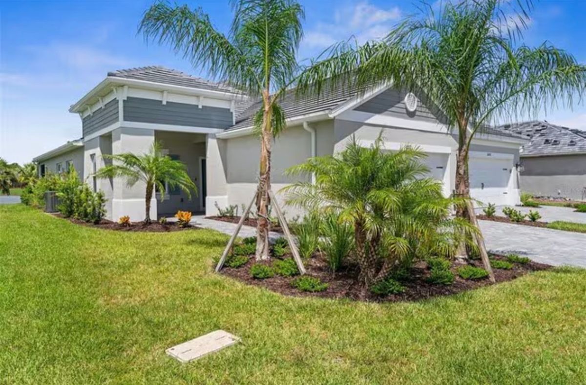 Building Photo - 4338 Tamarind Pl