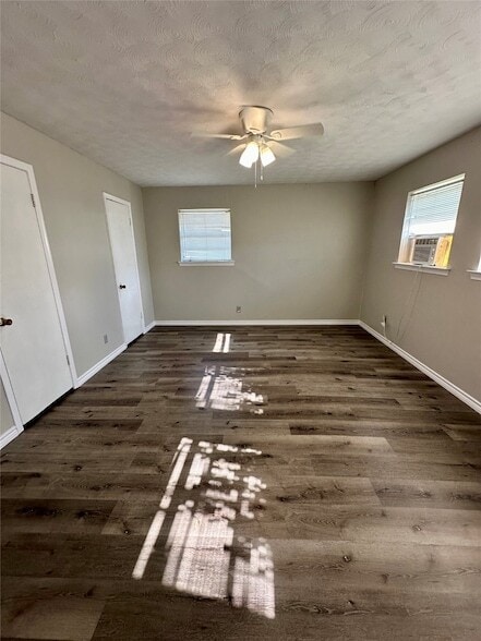 Building Photo - 5485 Fm 3097