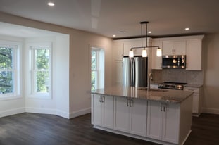 Building Photo - 108 W Market St