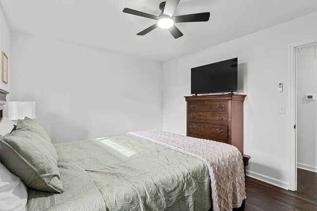 Building Photo - 743 Lancaster Rd